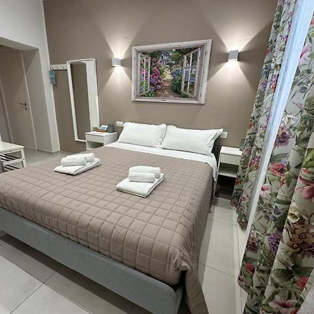 Di Passaggio Hotel Bari Kültér fotó